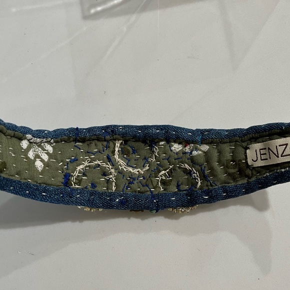 Handcrafted Cuff Bracelet with Turquoise Beads - Picture 9 of 10